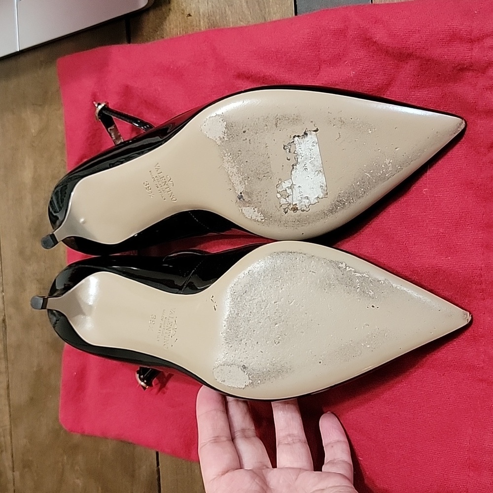 Valentino black patent kitten heel *Authentic* - Picture 4 of 9
